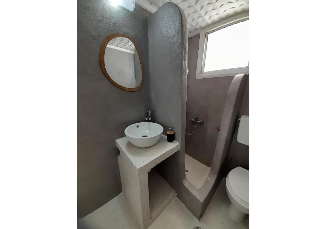 Overhill Apartments Adamas Kültér fotó
