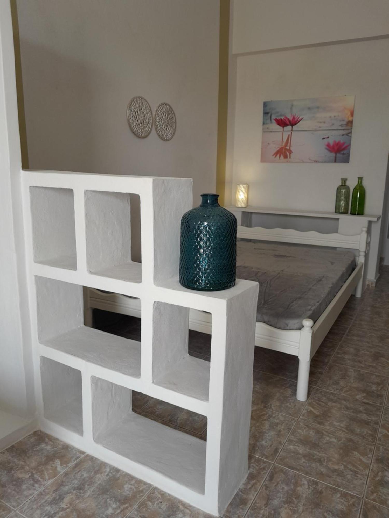 Overhill Apartments Adamas Kültér fotó