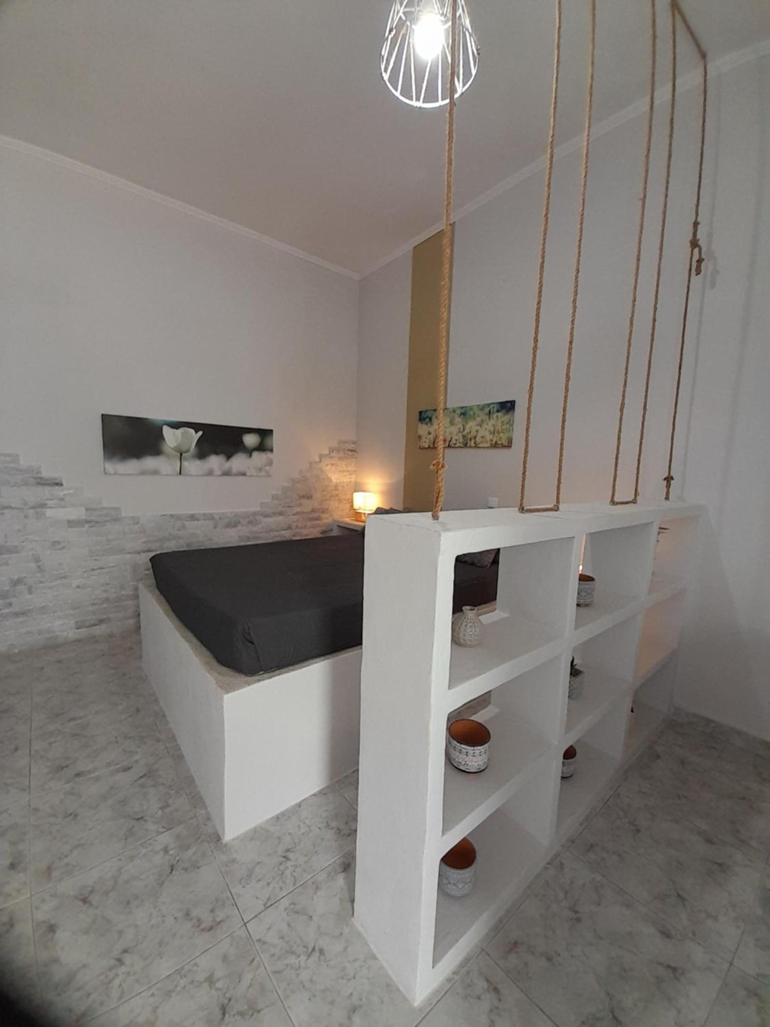 Overhill Apartments Adamas Kültér fotó